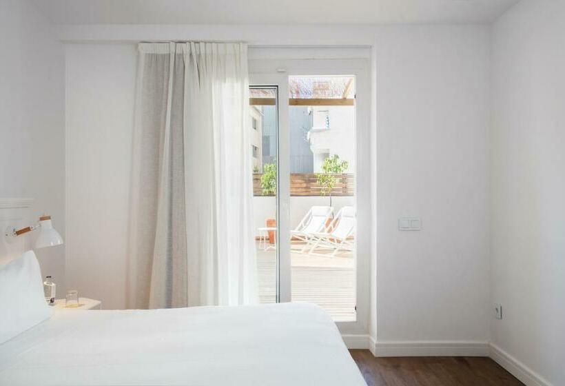 Номер Superior с Террасой, The 15th Boutique Hotel By Bondia Group