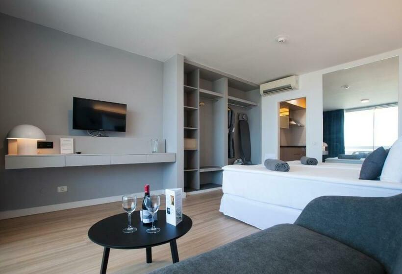 سوییت جونیور, Coral Suites & Spa - Adults Only