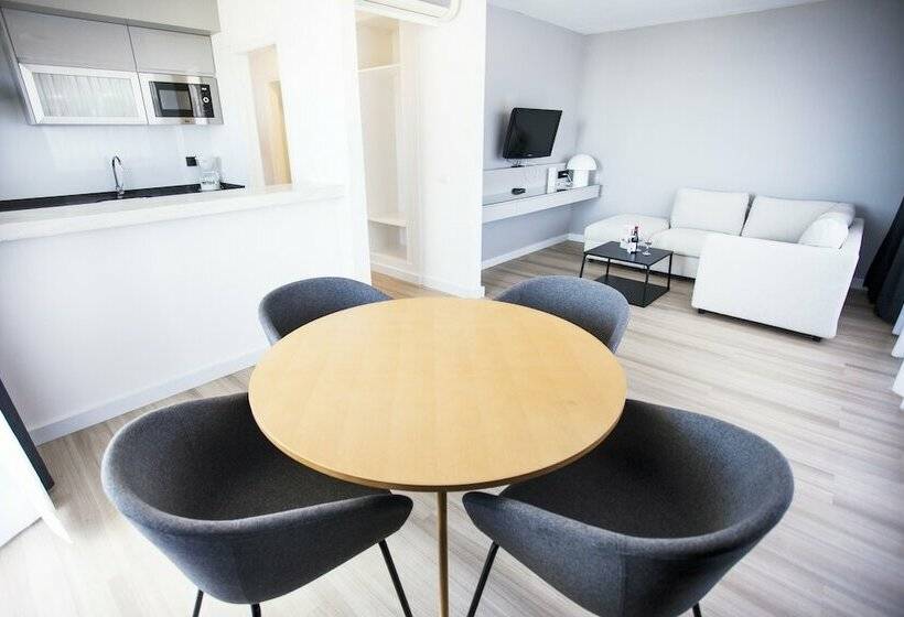 سوییت با چشمانداز استخر, Coral Suites & Spa - Adults Only