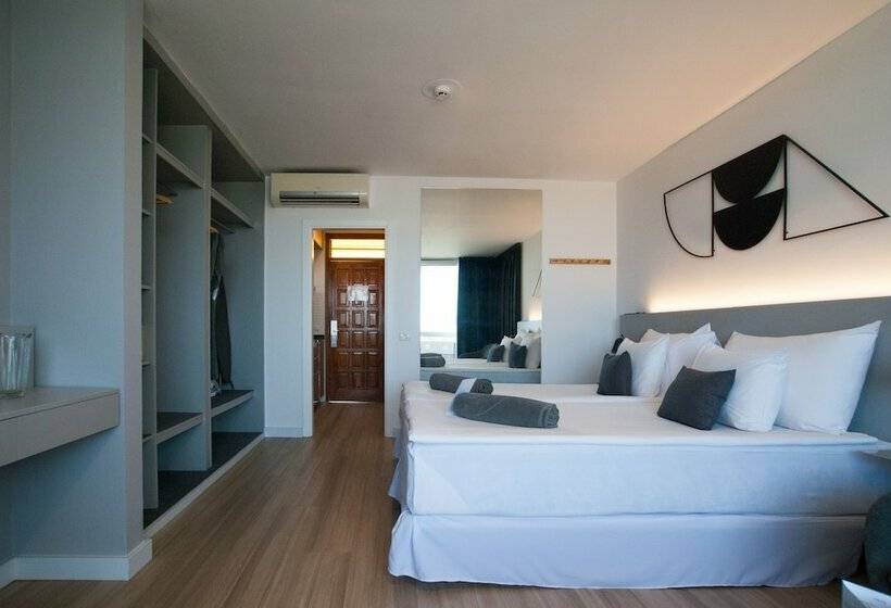 Полулюкс Вид на Бассейн, Coral Suites & Spa - Adults Only