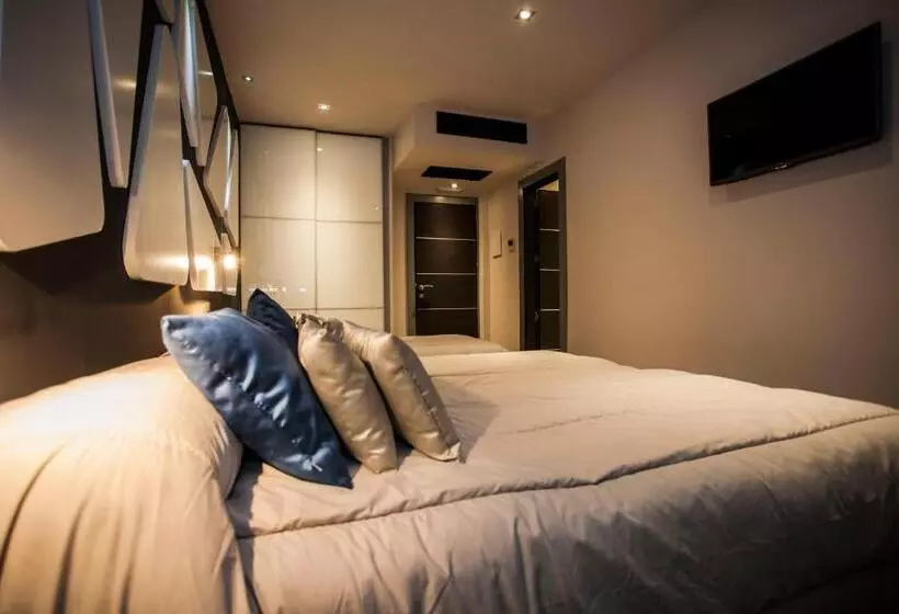 اتاق استاندارد سه نفره, Hostal Barcelona