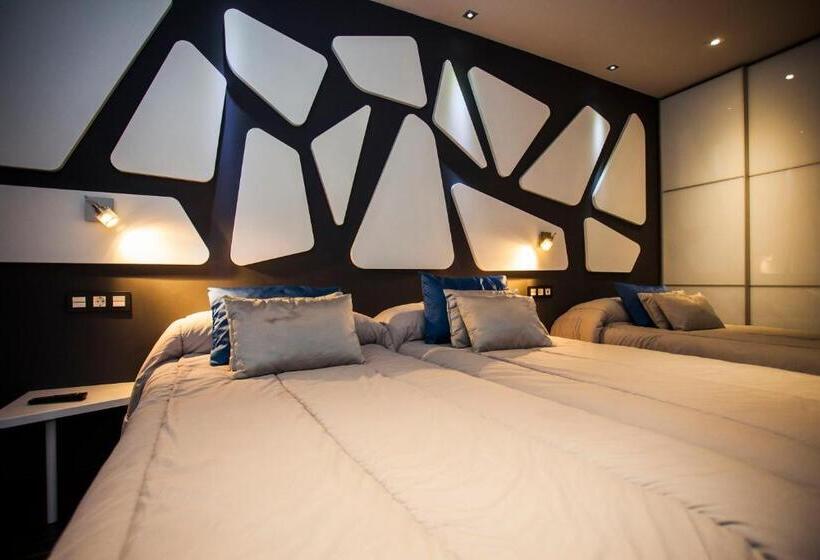 اتاق استاندارد سه نفره, Hostal Barcelona