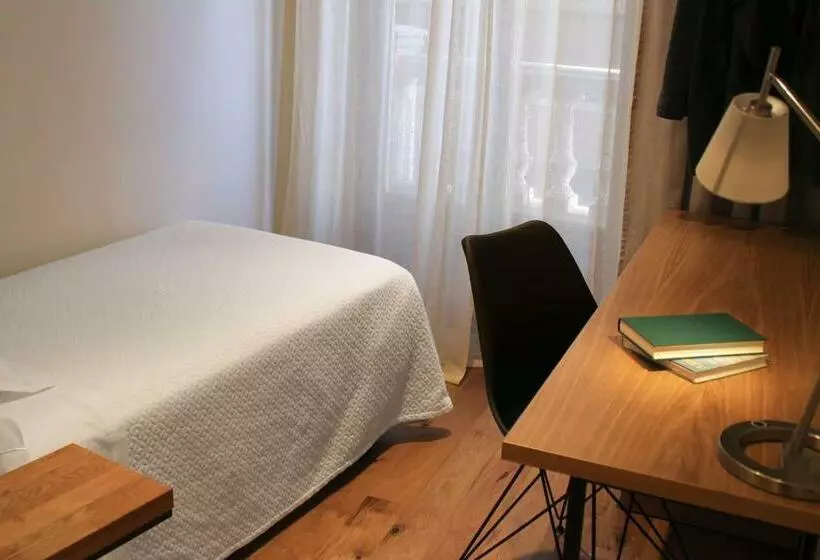 اتاق استاندارد یک نفره, Boutique Astorga