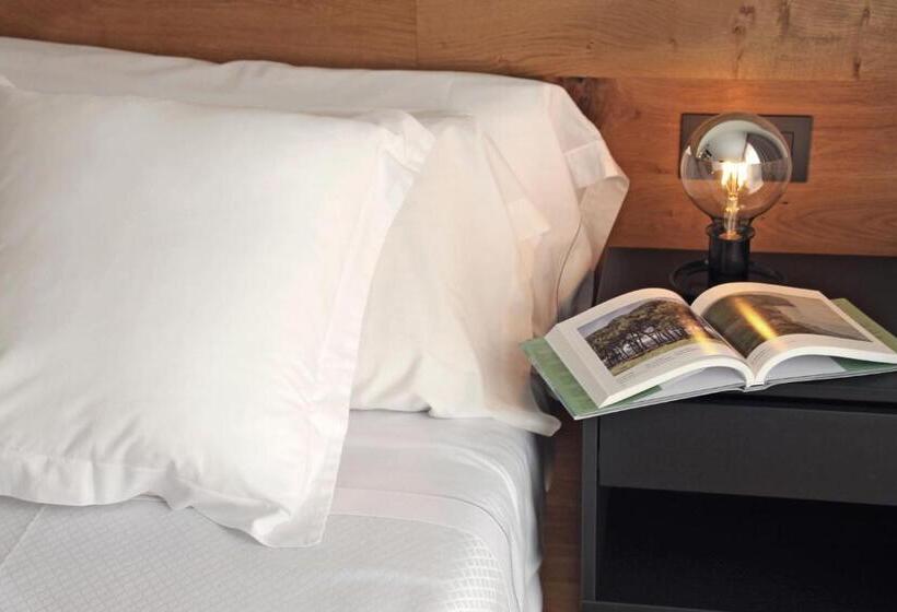 اتاق استاندارد سه نفره, Boutique Astorga