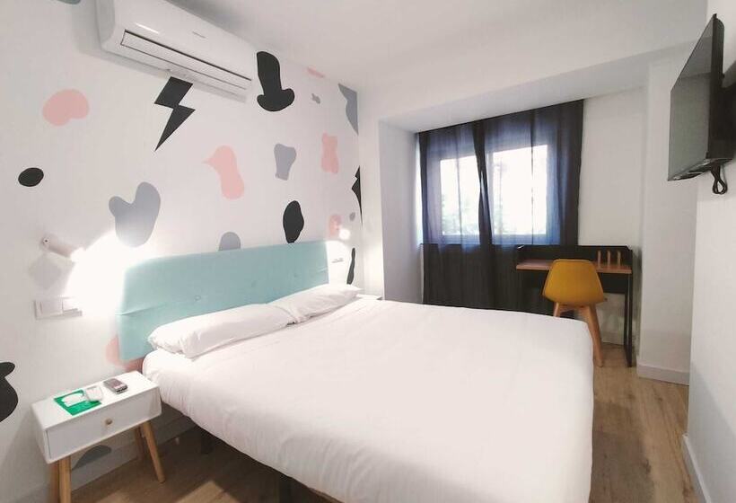 اتاق استاندارد, Hostal Carmen By Gaiarooms