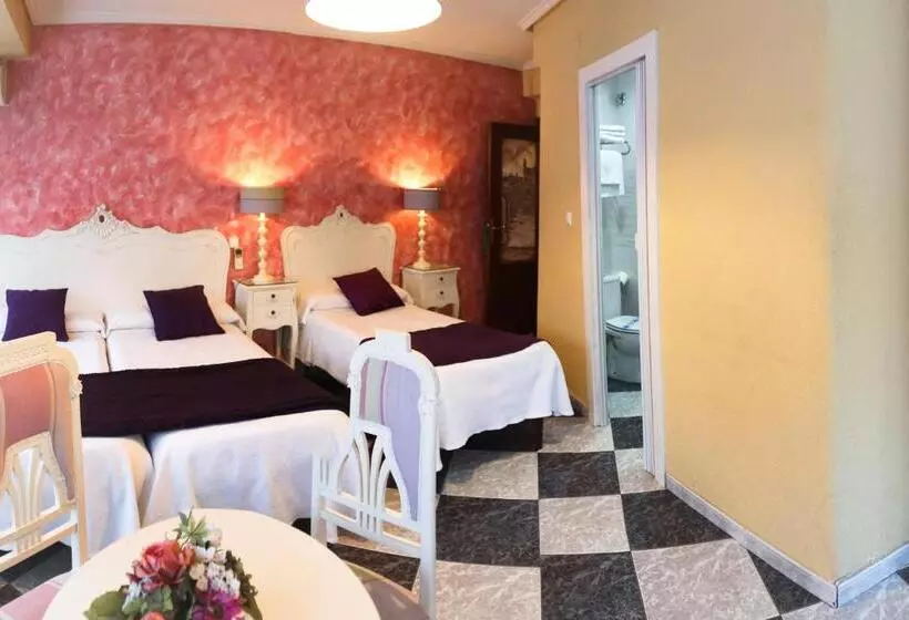اتاق استاندارد چهار تخته, Hostal Goya Suites