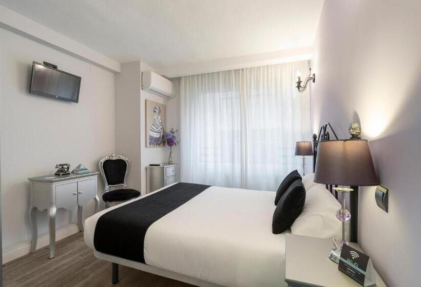 חדר אקונומי, Alda Centro Zamora