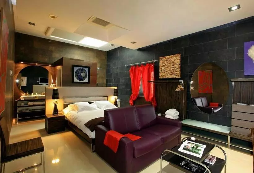 سوییت جونیور, Boutique Palacio De La Serna