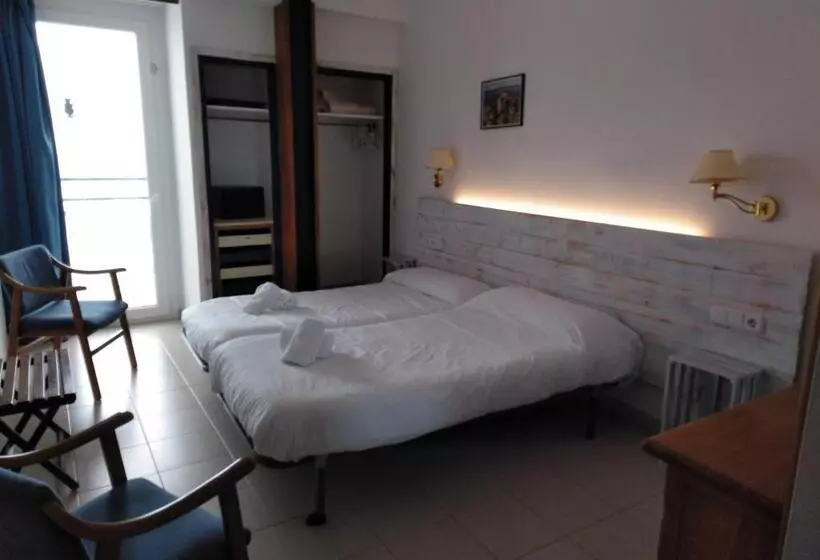 Quarto standard vista mar com balcao, Corisco