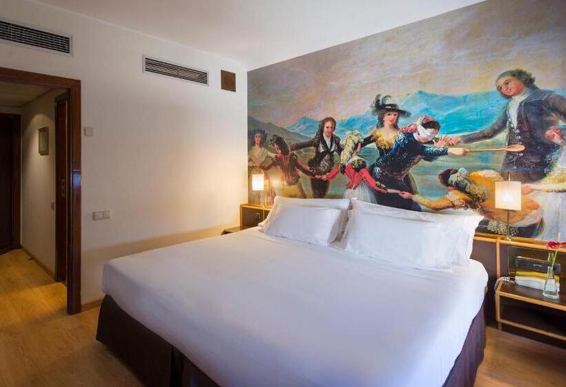 Номер Стандарт, Goya