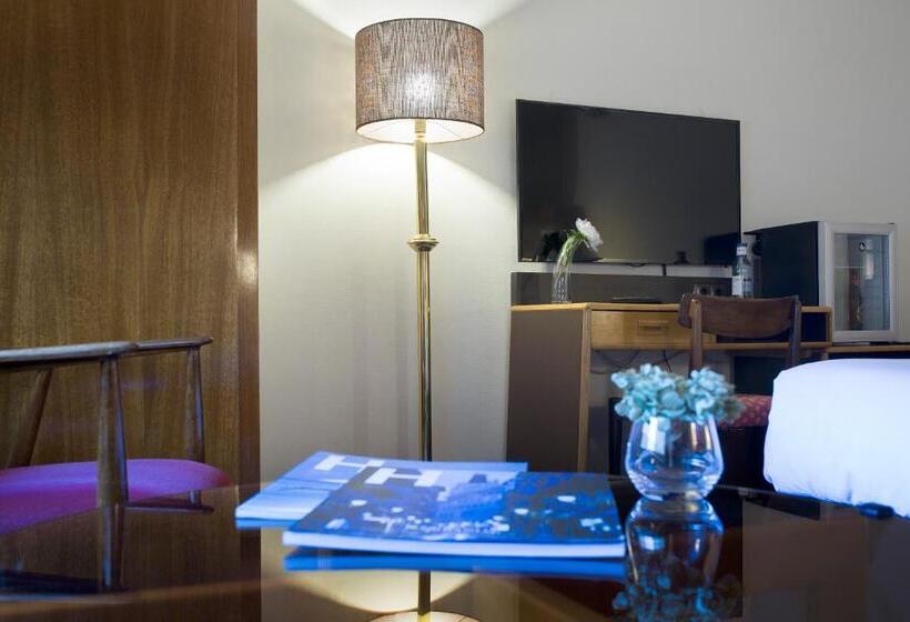 Семейный Номер, Goya