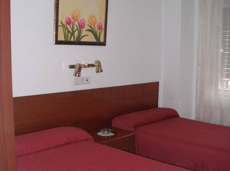 Номер Стандарт, Hostal Cumbre