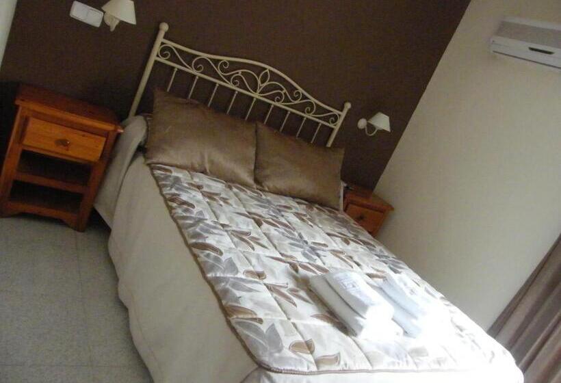 غرفة قياسية, Hostal Dulcinea