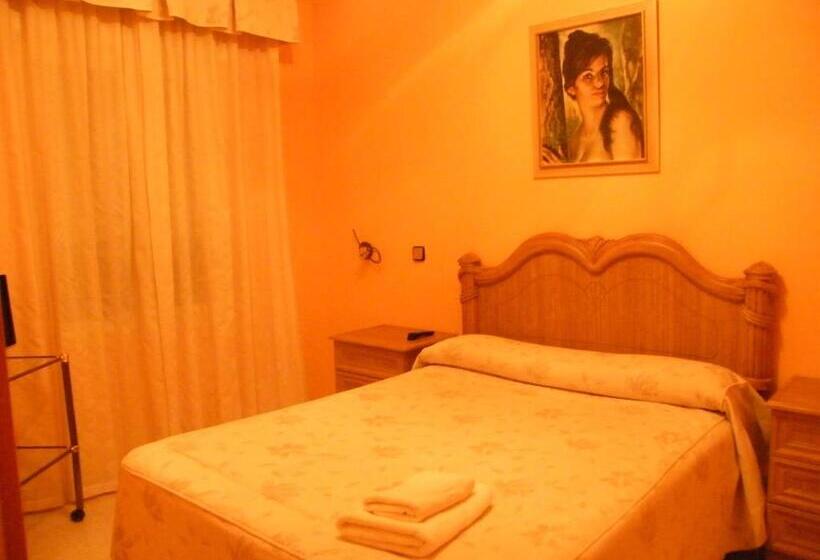 Номер Стандарт Индивидуальный, Hostal Dulcinea