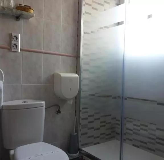 Perhehuone, Hostal La Pilarica