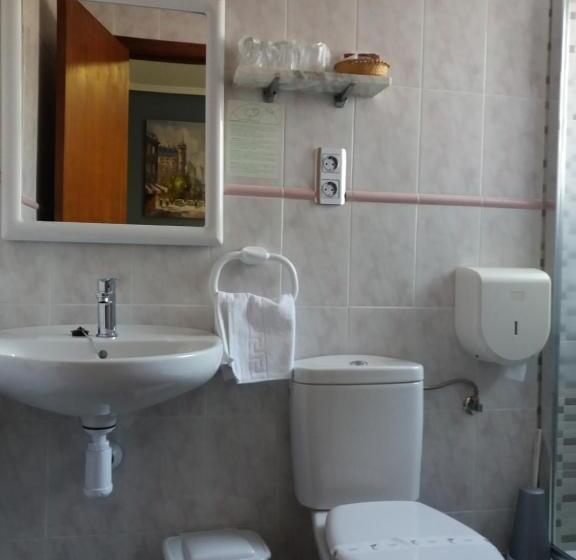 Семейный Номер, Hostal La Pilarica