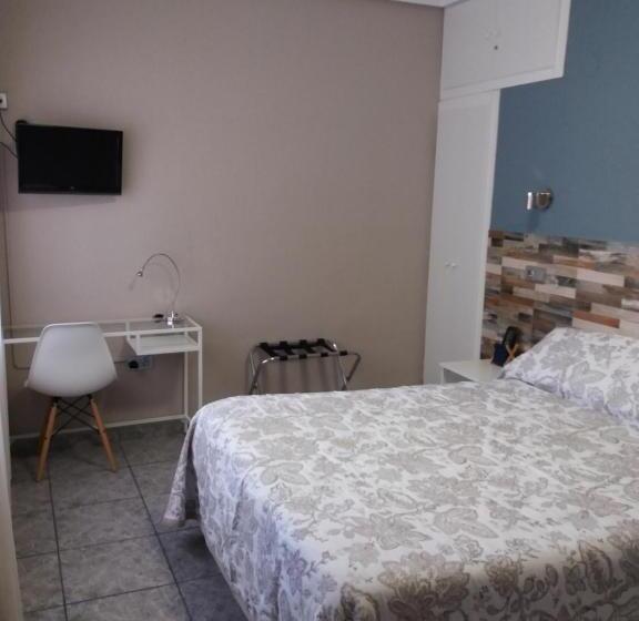 Habitación Familiar, Hostal La Pilarica