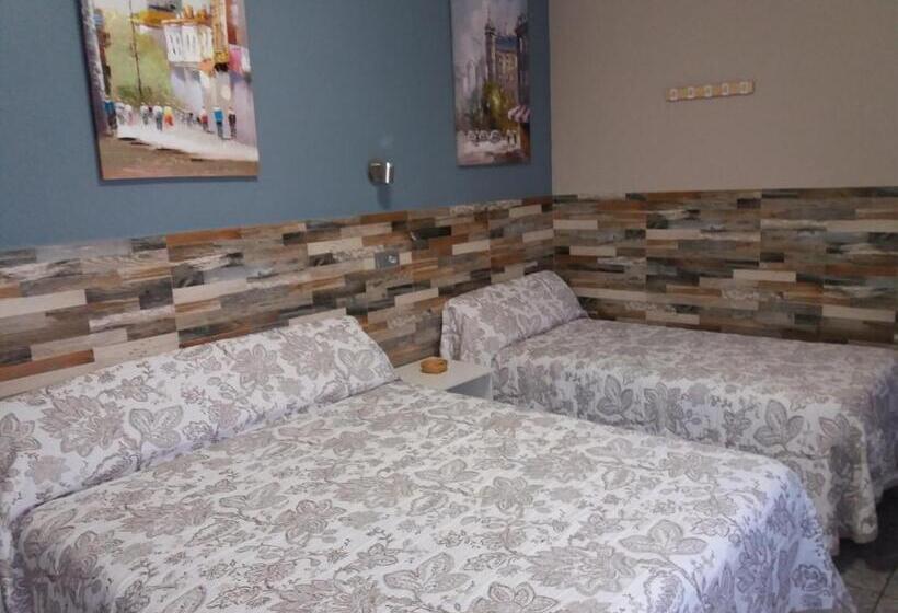 Семейный Номер, Hostal La Pilarica