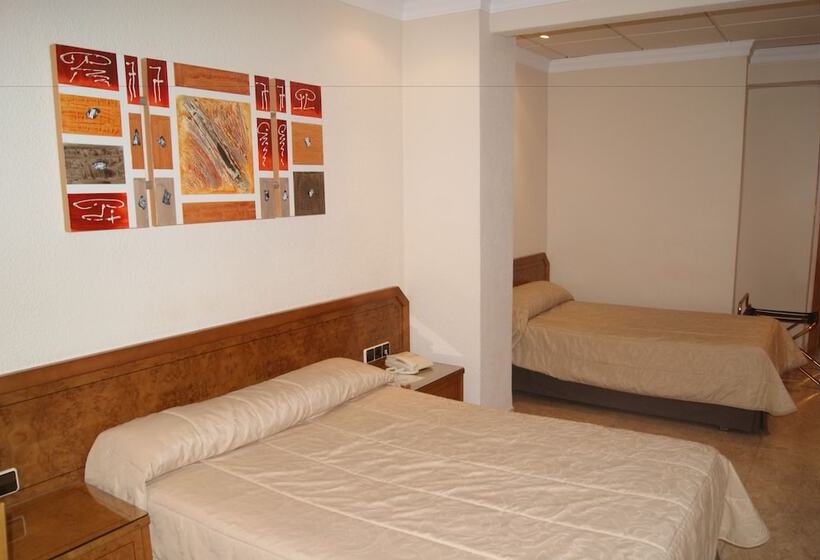 Номер Стандарт, Hostal Moreno