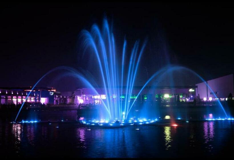 اتاق استاندارد با چشمانداز دریاچه, Parquesur