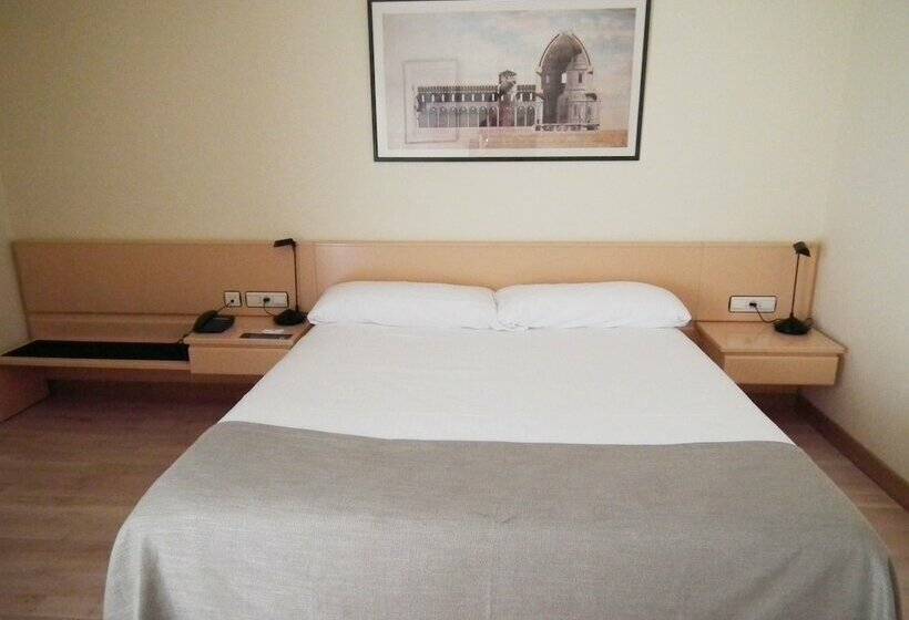 اتاق استاندارد با چشمانداز دریاچه, Parquesur