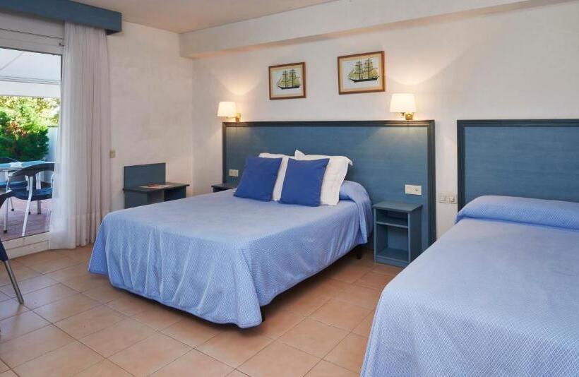 غرفة قياسية ثلاثية, Platja d'Aro