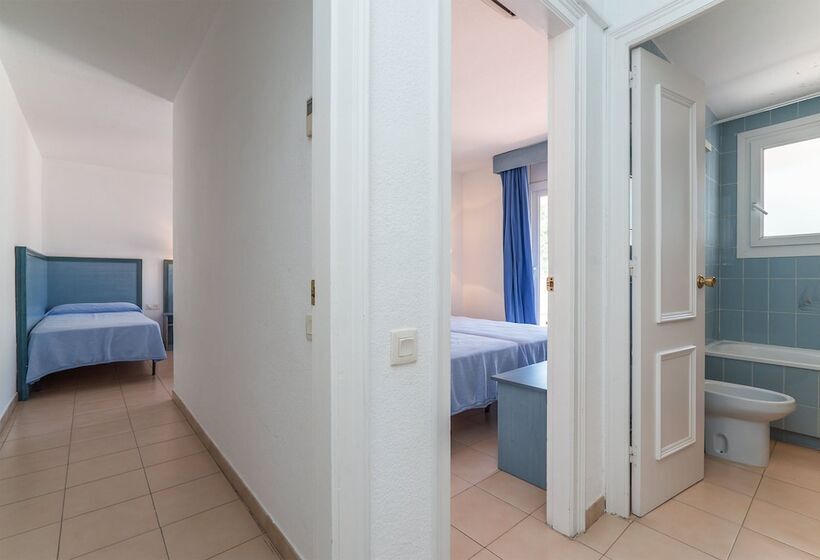 غرفة قياسية ثلاثية, Platja d'Aro