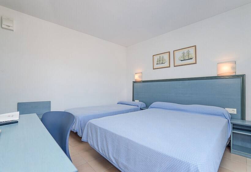 غرفة قياسية ثلاثية, Platja d'Aro