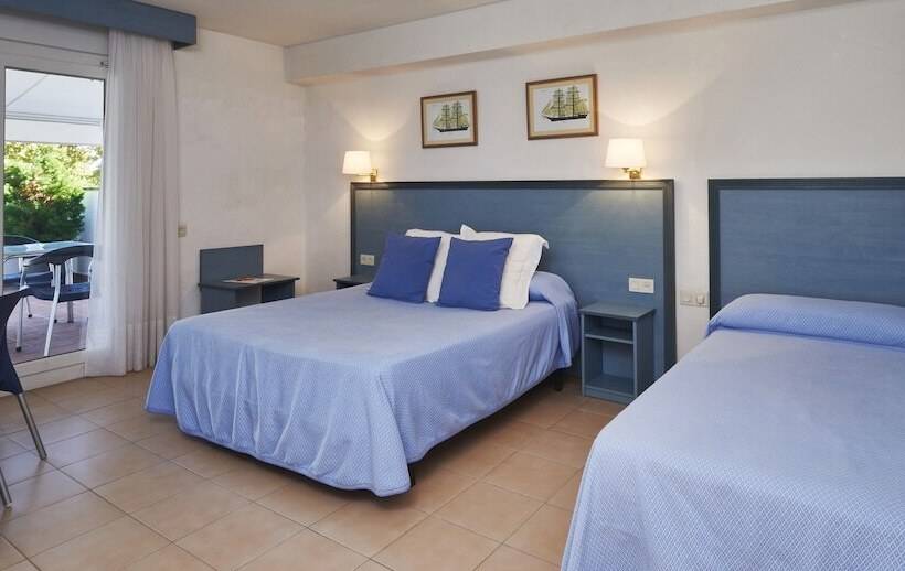 غرفة قياسية ثلاثية, Platja d'Aro