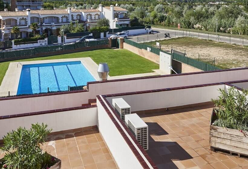 غرفة عائلية, Platja d'Aro