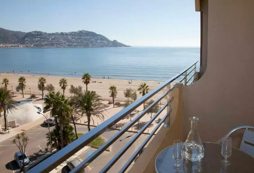 اتاق اساندارد با چشمانداز جانبی به دریا, Prestige Victoria