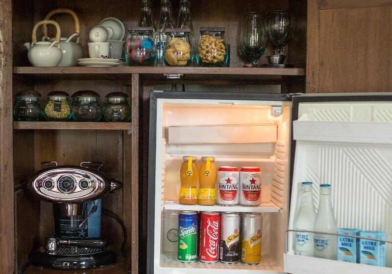 带海景的标准房, Prestige Victoria