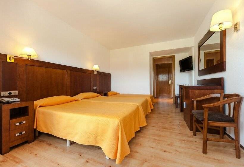 스탠다드 트리플 룸, Puigcerda Park