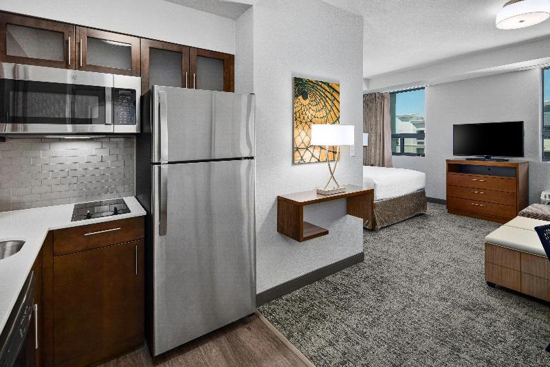 اتاق سوپریور با چشمانداز دریا, Reimar