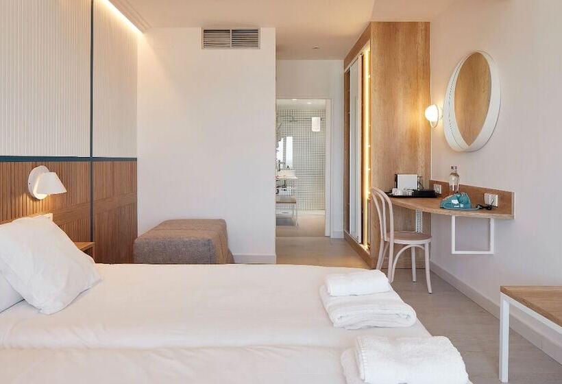 اتاق سوپریور با چشمانداز دریا, Reimar