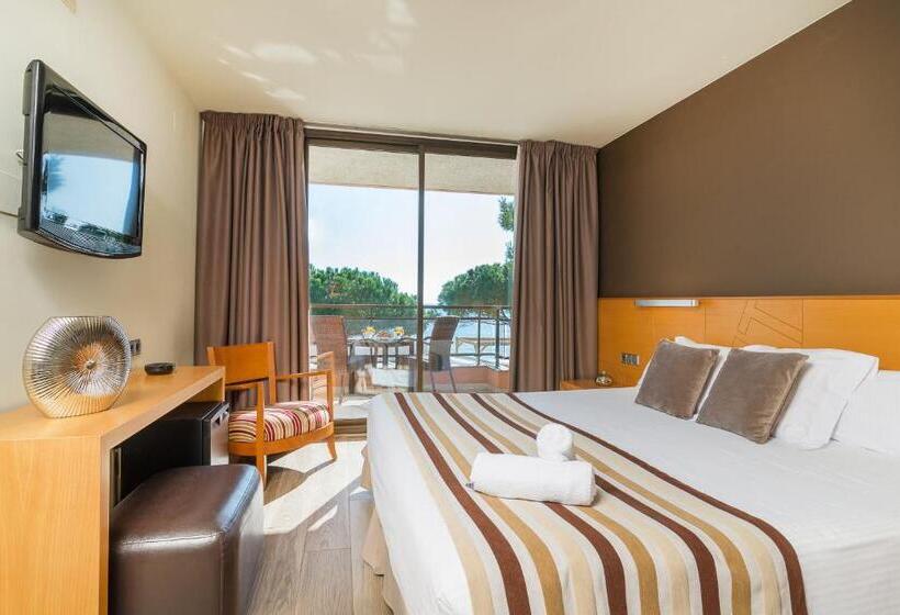 اتاق سوپریور با چشم‌انداز دریا, Sant Pol