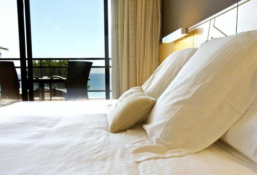 اتاق استاندارد یک نفره با چشم‌انداز دریا, Sant Pol