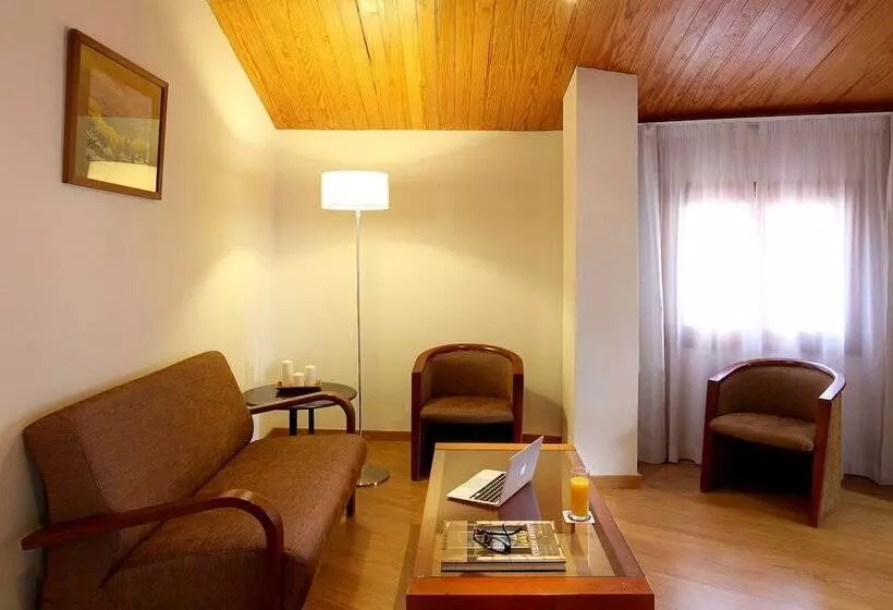 Standard Neljän Hengen Huone, Villa De Biar