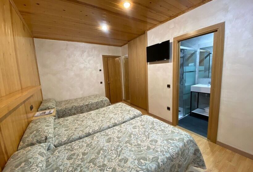 스탠다드 트리플 룸, Sant Antoni