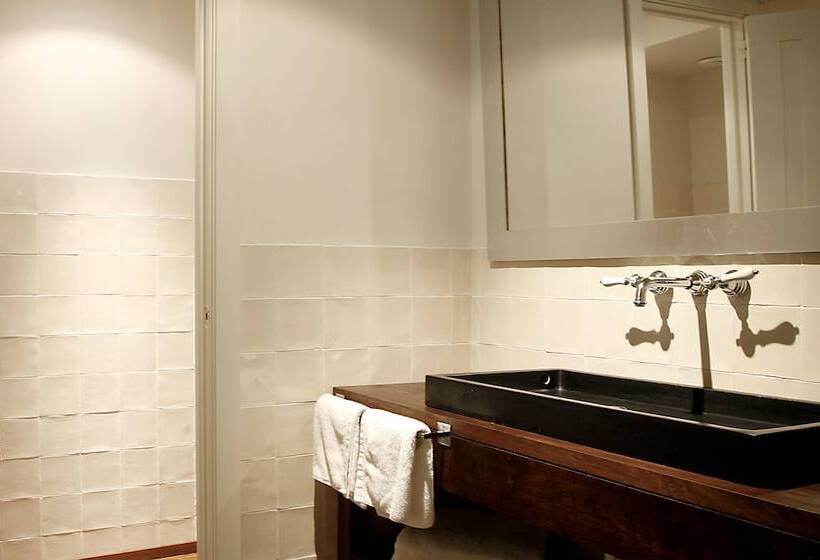 Triple Room Sea View, Trias