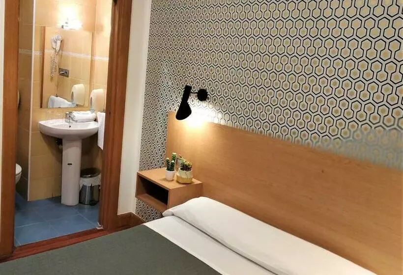 اتاق استاندارد, Roquefer Bilbao Central Rooms