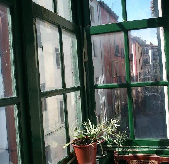 스탠다드 룸 공동 욕실, Roquefer Bilbao Central Rooms