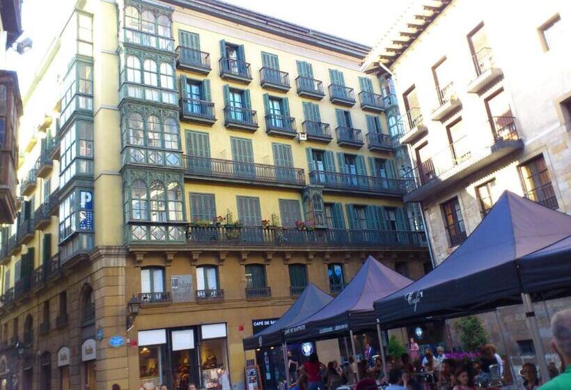 스탠다드 룸 공동 욕실, Roquefer Bilbao Central Rooms
