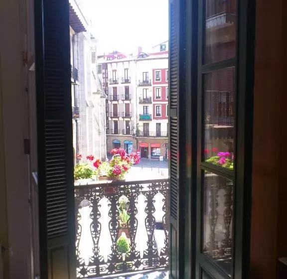 اتاق استاندارد یک تخته با سرویس بهداشتی مشترک, Roquefer Bilbao Central Rooms