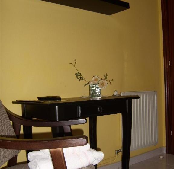 اتاق اکونومی, Pr Tambre