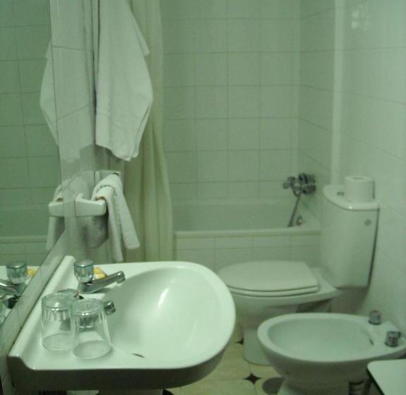 اتاق استاندارد, Hostal Residencia Avenida