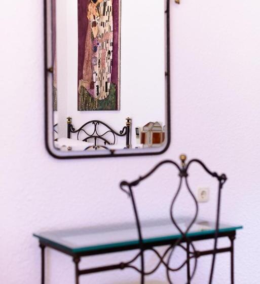 اتاق لوکس یک تخته, Casa De Reyes