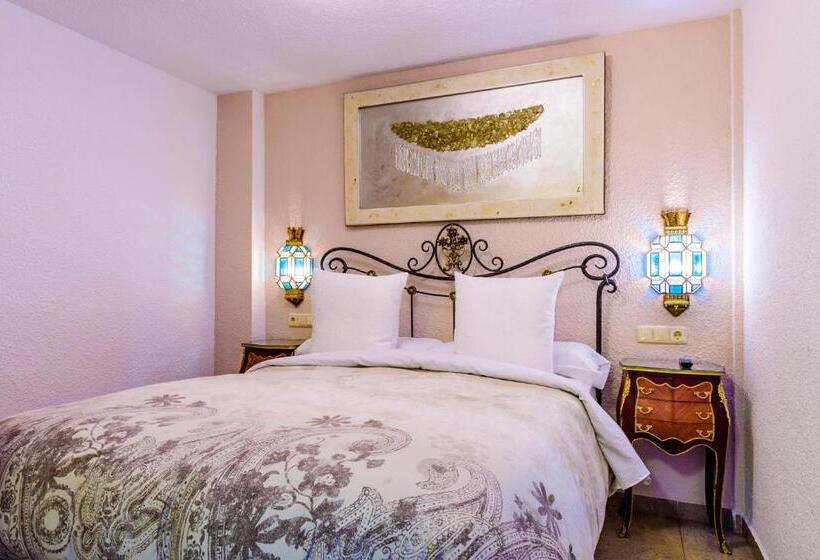 Chambre Supérieure, Casa De Reyes