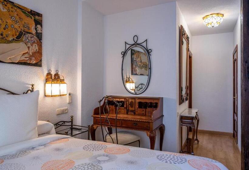 اتاق لوکس یک تخته, Casa De Reyes