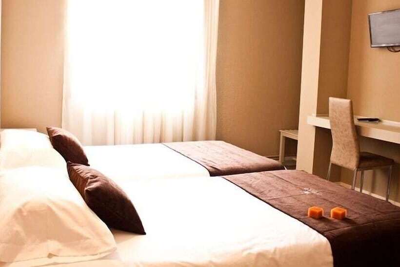 スタンダードルーム, Corona De Galicia